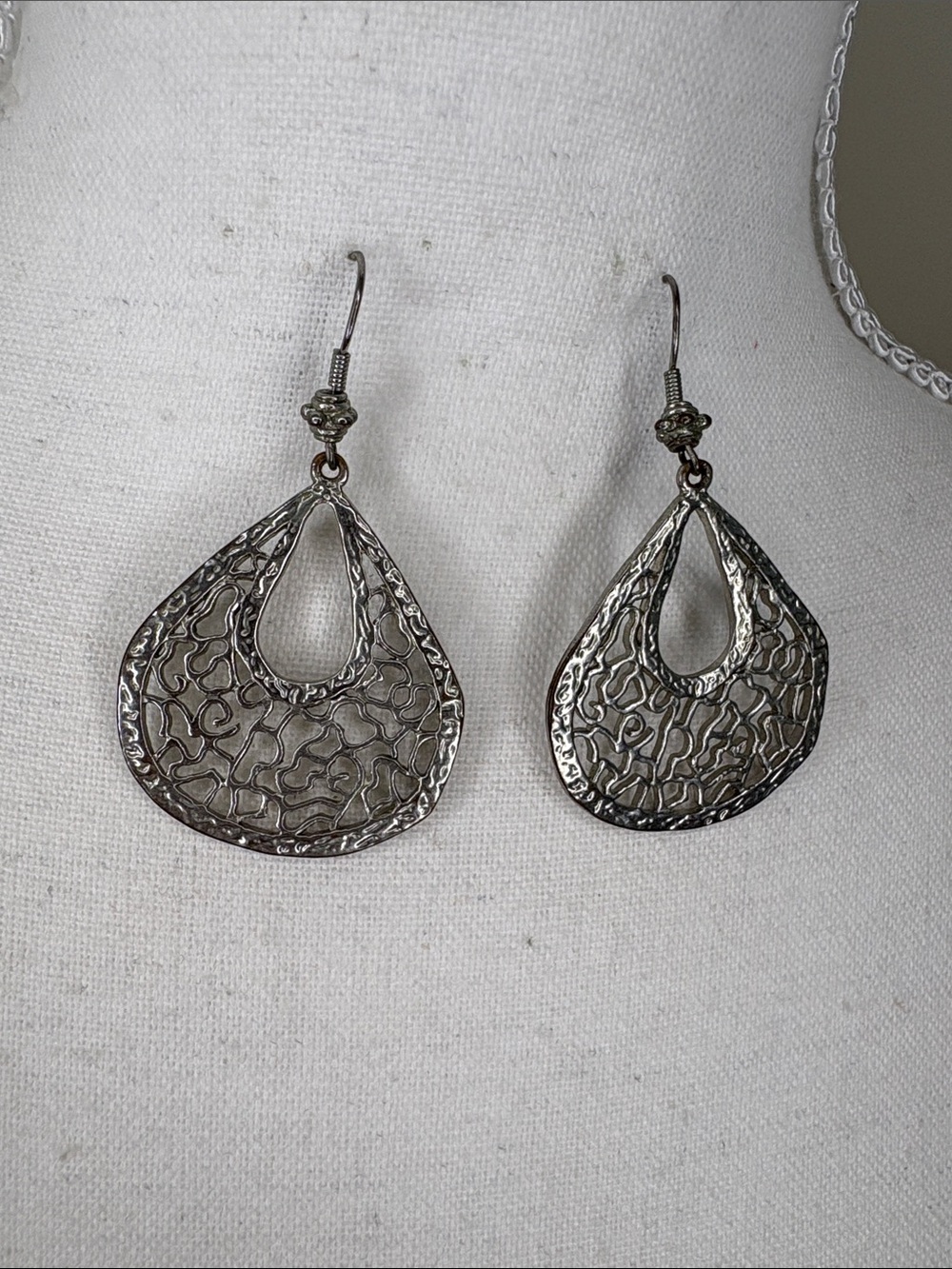 Silver Textured Cut-Out Teardrop Dangle Earrings
